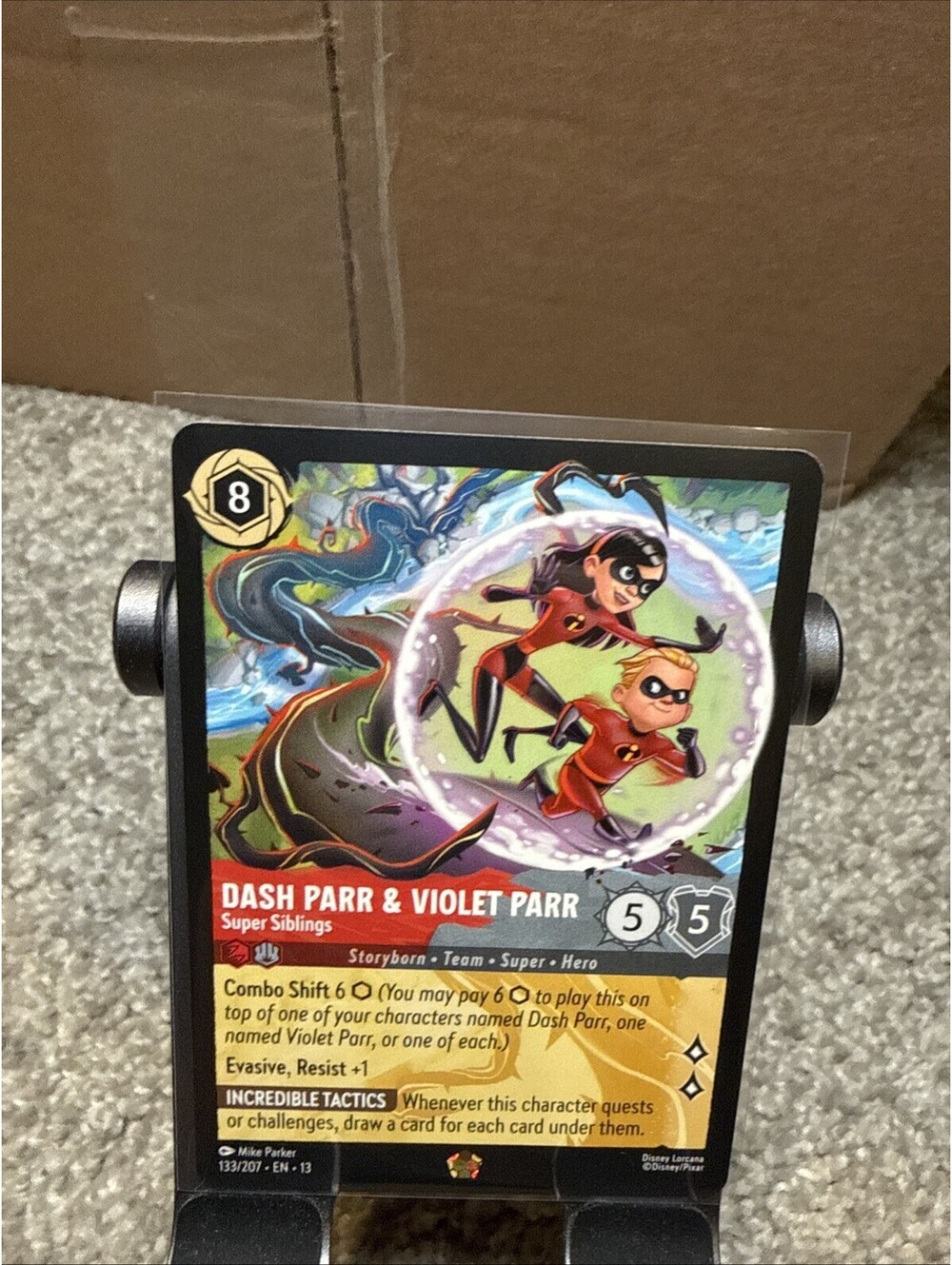 Disney Lorcana TCG - Attack of the Vine: Dash Parr & Violet Parr (133/207) - NM